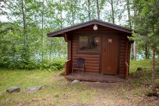 Кемпинги Heinola Camping Heinäsaari Хейнола Коттедж (для 4 взрослых) с общей ванной комнатой-1
